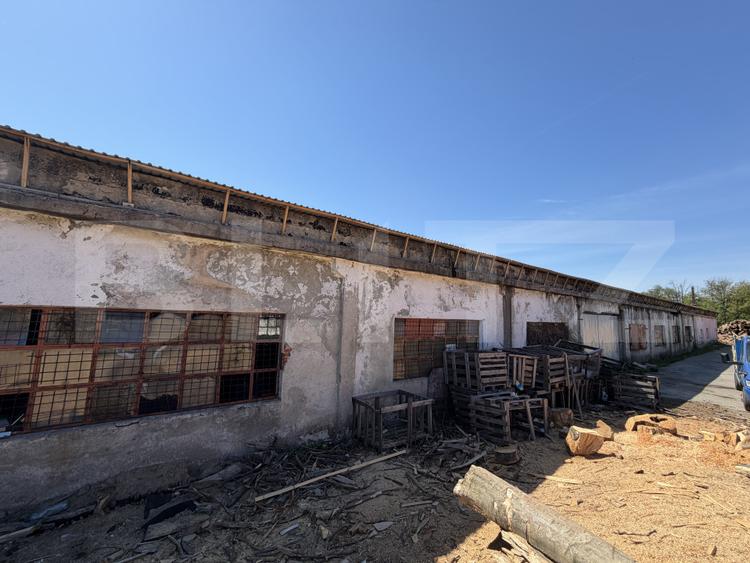 Spatiu industial 800 mp si curte 3800 mp, zona Pestisani