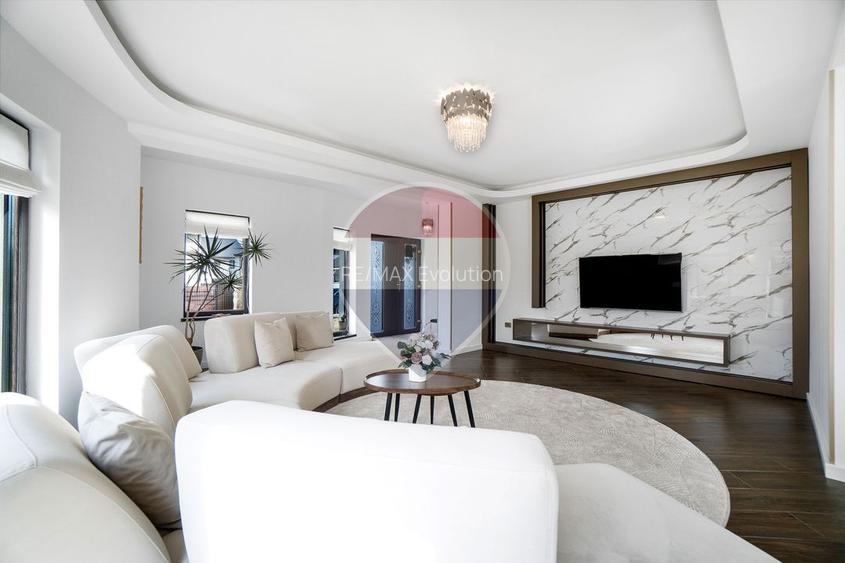 Casă cu personalitate | 204 mp utili | 600 mp teren | Izvor