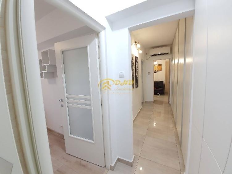 Apartament 2 camere decomandate, zona ultracentrala.