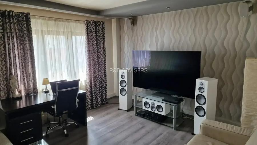 3 camere de vânzare, centrală proprie, 13 septembrie - Dornească