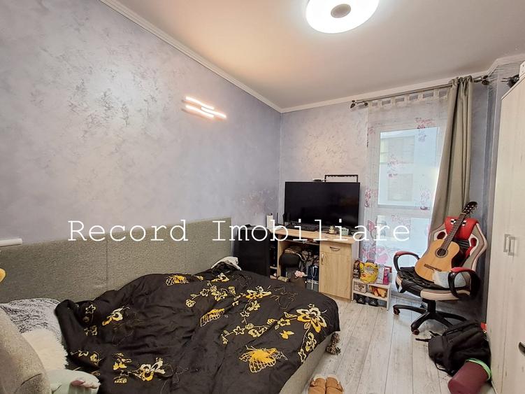 Apartament 4 camere sup.utila 92,46 mp,garaj subteran COLUMNA VIVO