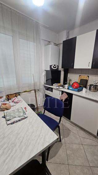 Apartament 2 camere în zona HOREA