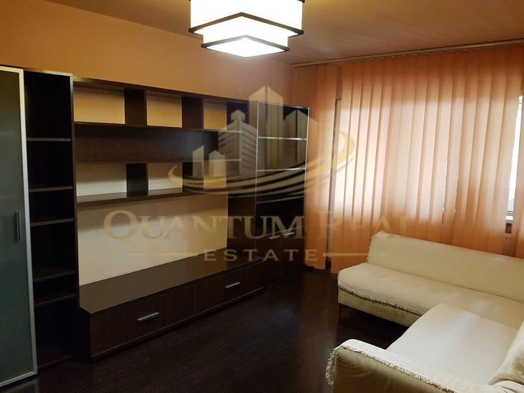 Apartament 3 camere decomandat, 65 mp, etaj 3, – Bd. Al. Obregia