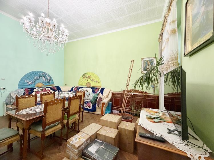 Apartament 4 camere, semidecomandat, 111mp - Complexul Studențesc