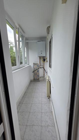 Inchiriere 2 camere cu centrala si parcare