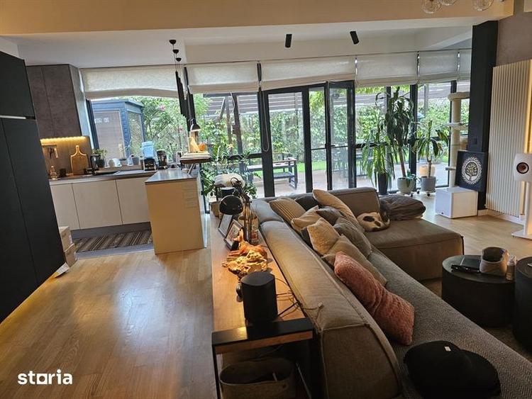 Apartament 4 camere | Calea Călărașilor | Gradina 150 mp | Parcare |