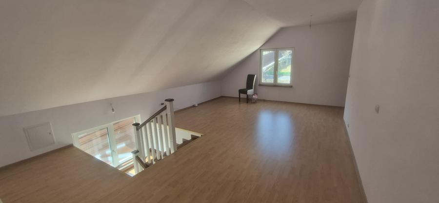 Casa de vanzare zona Podu Jelnei