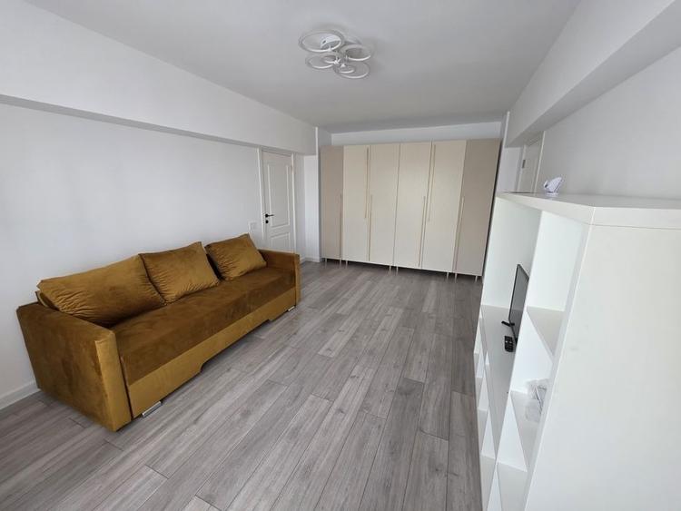 Apartament 3 Camere | Gorjului | Centrala Proprie | Balcon | 2 Bai | Metrou