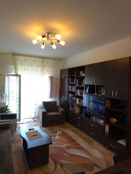 Apartament doua camere decomandate