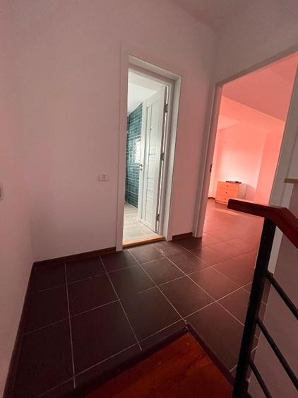 Vând apartament tip duplex situat în Mamaia Nord, într-un imobil construit în 20