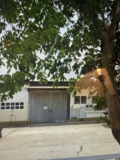 Vanzare proprietate cu spatii productie/depozitare/platforma betonata