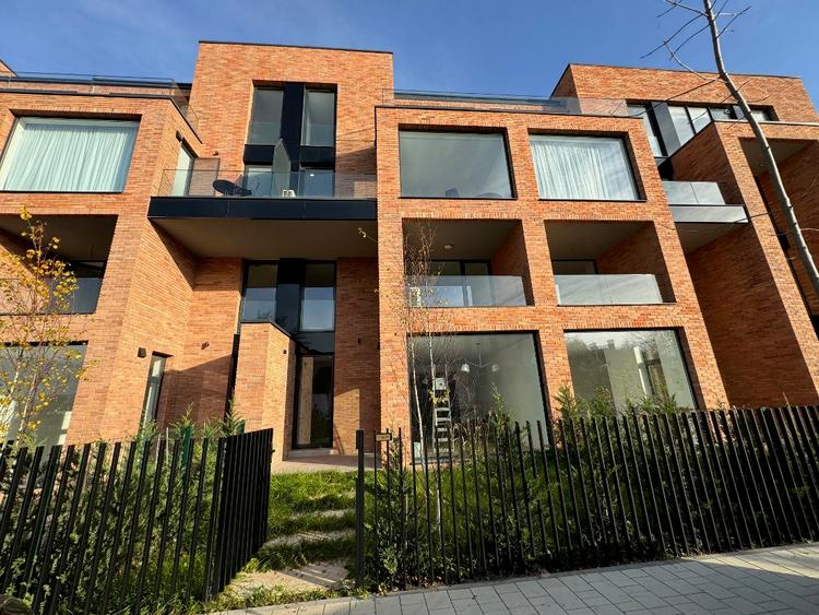 Duplex 4 camere cu gradina// Parc by Herastrau Apartments