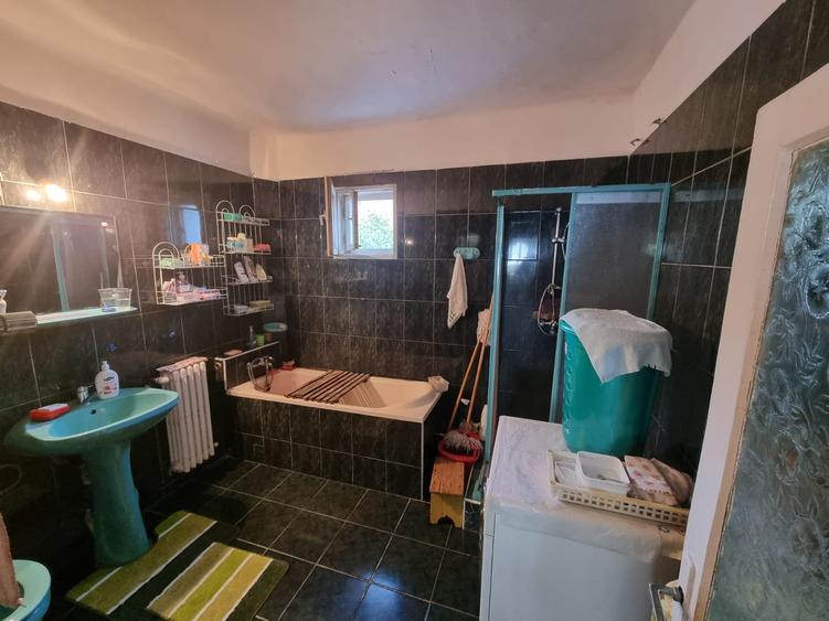 Casă individuală | 440 mp utili | P+E+M | Centru | 249.000 €