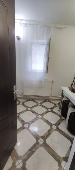 PENSIUNE+ SPATIU COMERCIAL - TROCADERO