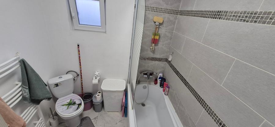 Casă nouă de vânzare în Baia Sprie – zonă liniștită, aproape de Penny