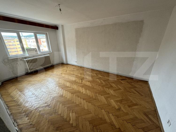 Apartament 3 camere , 67mp , zona Mercur Cetate