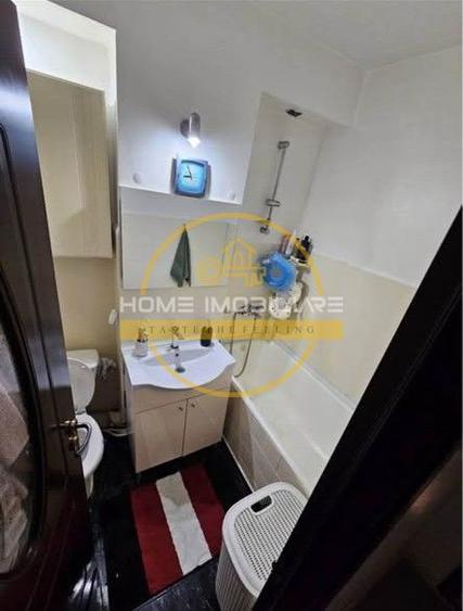 Apartament cu 3 camere/ 60mp/ zona Mircea cel Batran