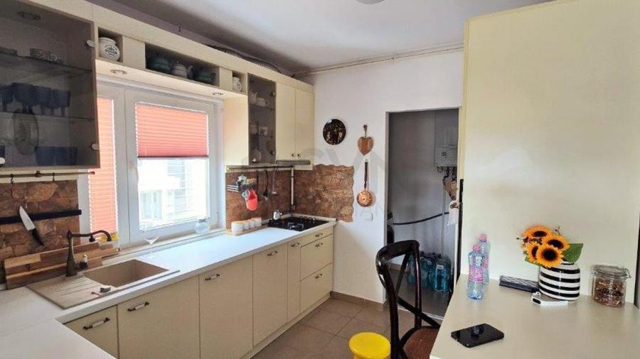 REA0110040 Apartament 110 mp - 3 camere - 3 bai - terasa - loc parcare - Complex
