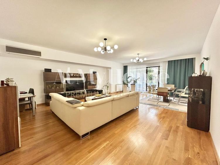Apartament SUPERB, spatios cu 4 camere, nemobilat, 2 locuri parcare, boxa