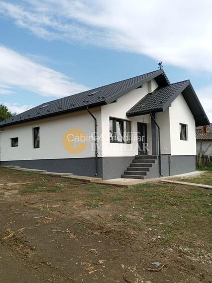 🏡   CASĂ PLAN PARTER  - Chicerea,Tomesti  🏡 - 6
