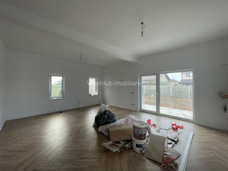 Duplex pe parter 4 camere separat prin dressing - Urseni - 2