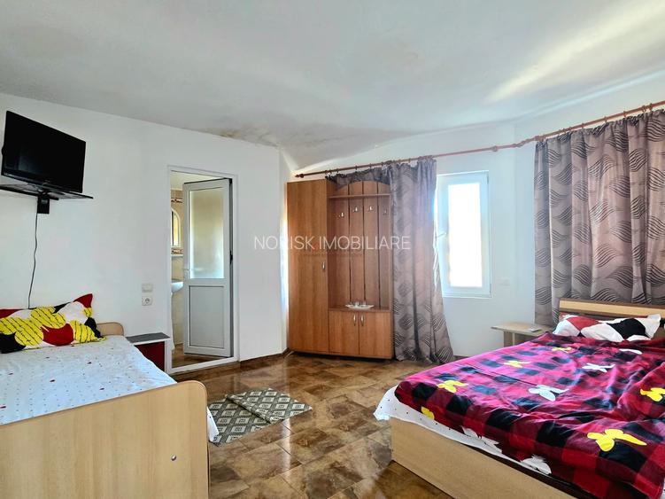 2 Mai - HOTEL/PENSIUNE 24 CAMERE / Restaurant/Terasa - 11