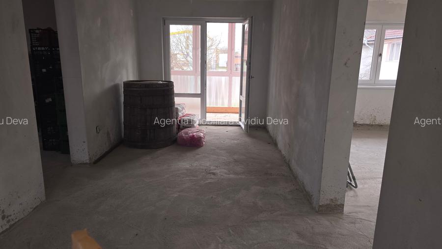 Vand casa in Deva, zona Garii (Peste Linia Ferata), P+E, din anul 2010 - 10