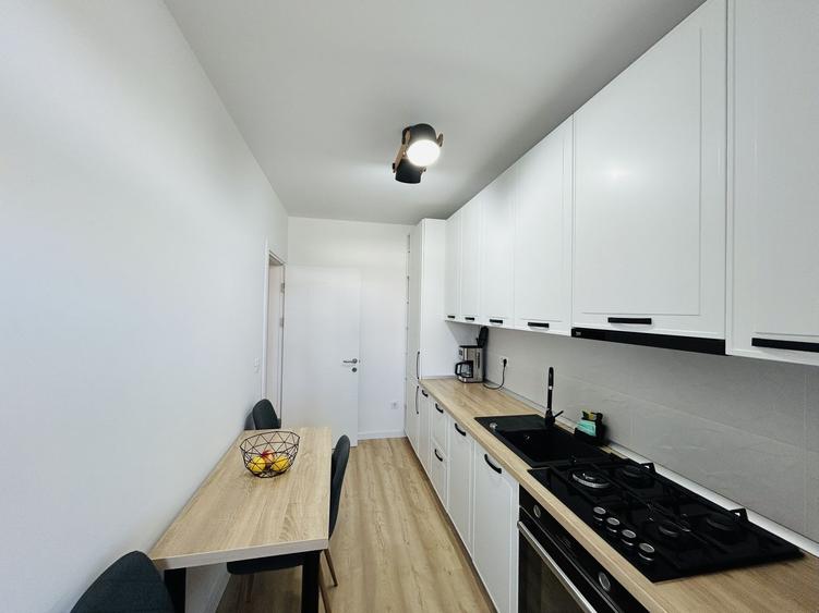 Apartament de vanzare, bloc nou, cu lift, bucatarie separata, dressing