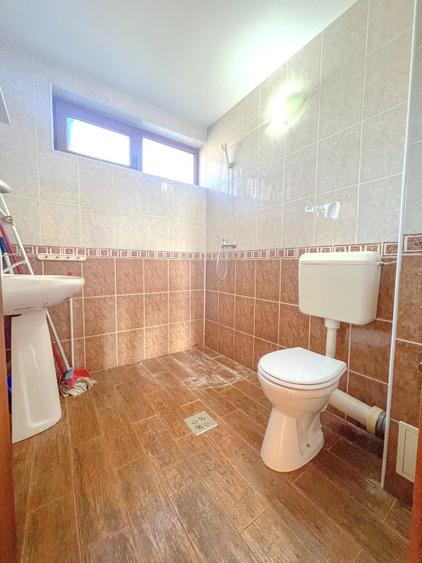 Casa 194 mp, garaj si teren 590 mp, Ghimbav
