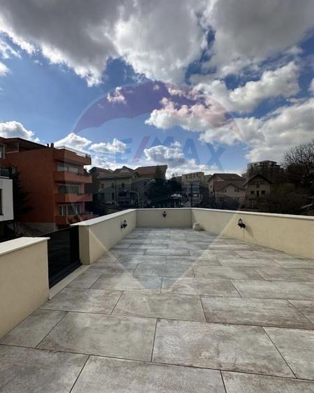 Casă de închiriat | 4 camere | Rooftop 60 mp | Andrei Mureșanu