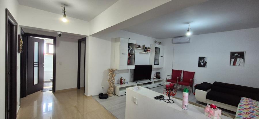 Casa parter Visani cod 163063 tel 0731226666