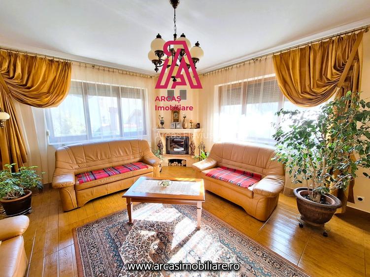 Casa de vanzare 6 camere, teren 469 mp Ultracentral! - 2