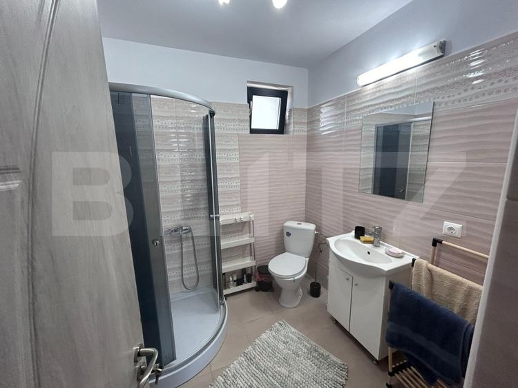 Casa, 2 camere, curte de 250 mp, zona cartierul Magnolia
