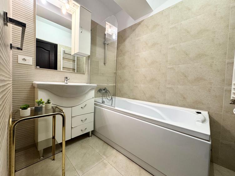 Apartament 2 camere amenajat complet, parcare proprie, bloc nou, zona Copou,