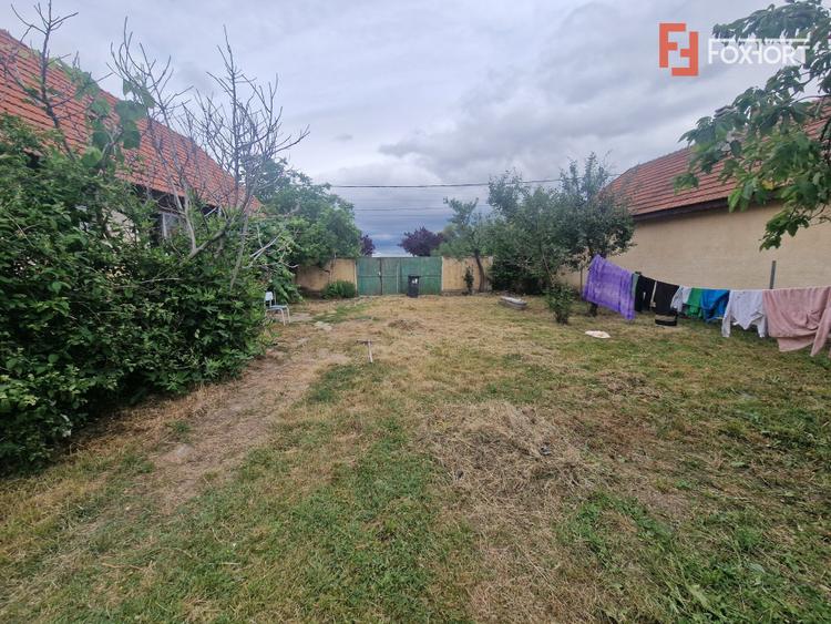 Teren intravilan de 1438 mp de vanzare, in Recas