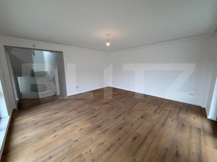 Casa 4 camere, 200 mp, teren 305 mp, zona Piata Chiriac