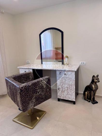 Post coafura/fruzerie/ manichiură/machiaj de închiriat, zona Vlaicu - 22