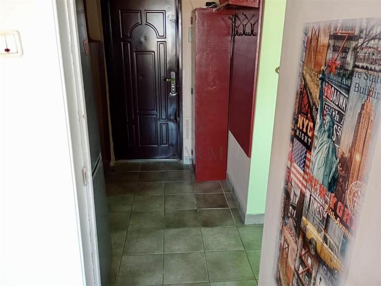 Dacia, 2 Camere, Decomandat, Centrala Proprie, Lift