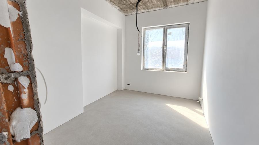 APARTAMENT 3 CAMERE | 77 MP | BALCON + BOXA | ETAJ 4 | ZONA CENTRAL A