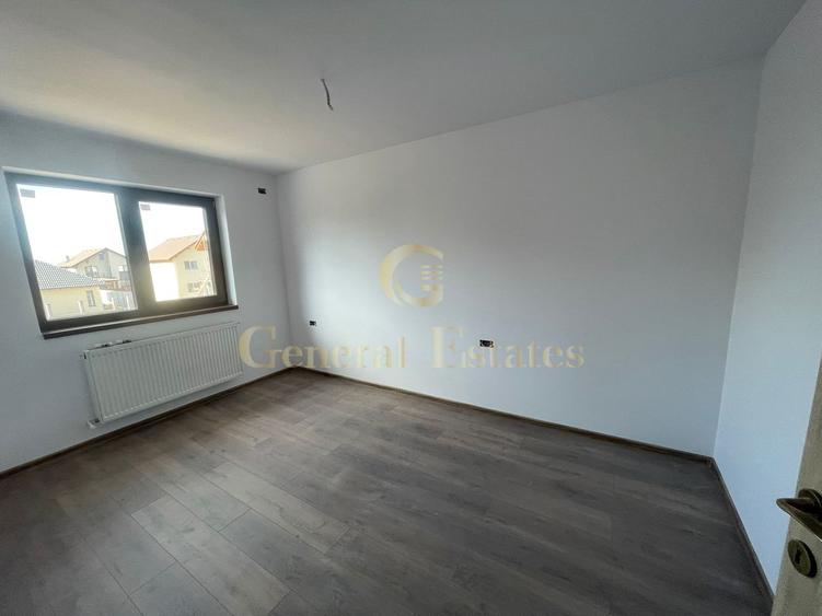 Vânzare casA Tip Duplex 4 Camere TEREN 300MP