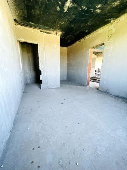 Casă parter semifinisatǎ Cihei– 500 mp teren