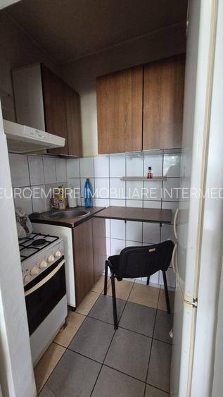 Garsoniera de vanzare, zona CET - 3