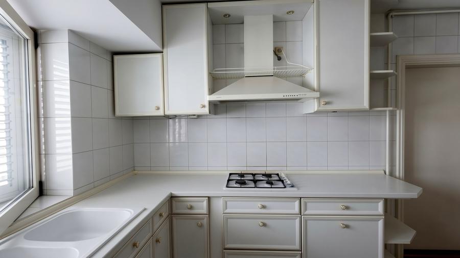 Apartament 4 camere cu terasă generoasă, etaj 6