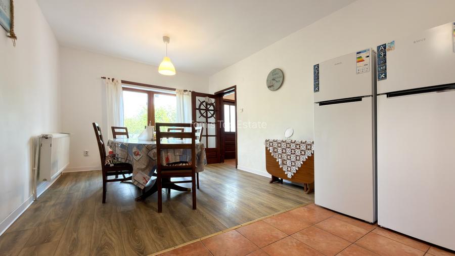 Pensiune turistică de vânzare in Corbu | 7 camere | Teren 1000mp - 12