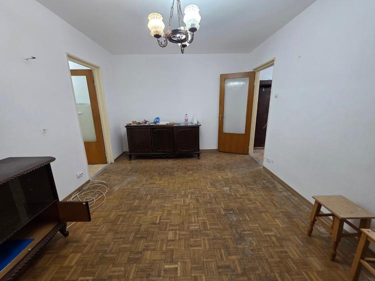 Berceni, pe strada Moldovita,