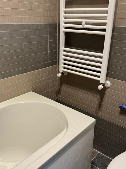 Apartament in zona Family Mall Miroslava, 100 ml fata de statia de autobuz