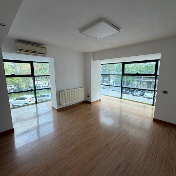 Unirii | spatiu de 120mp | etaj 1 | cladire de birouri |