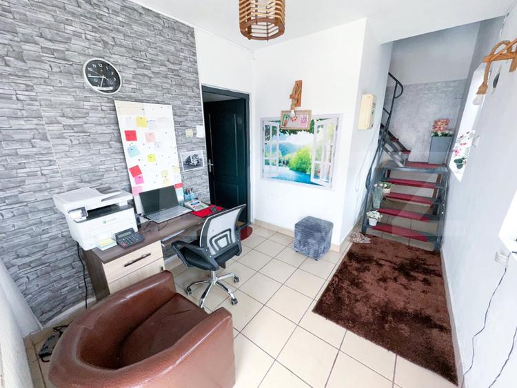 Casă și spațiu comercial de vânzare, 350 mp, zona Târnăveni