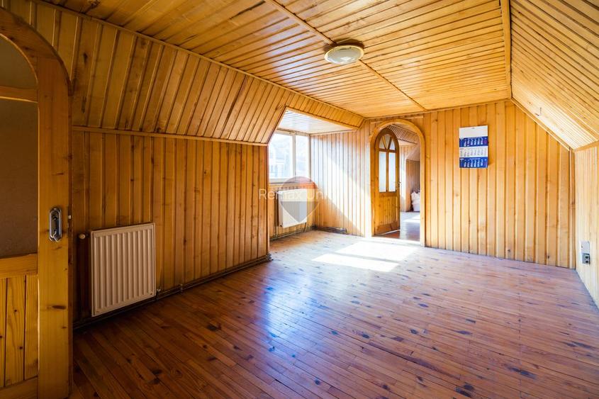 0% comision | Apartament la casă, parter și mansardă | Strada Lungă - 27