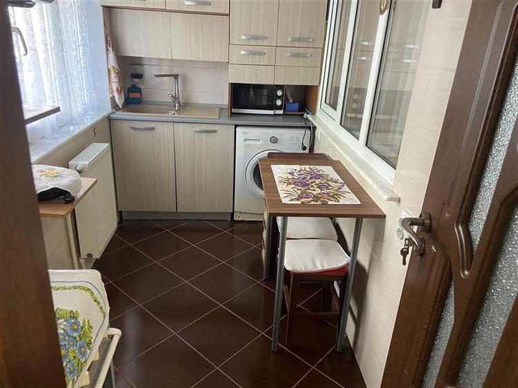 Apartament 2 camere Focsani , parter , zona Sud - B-dul Bucuresti , 56 mp, decom